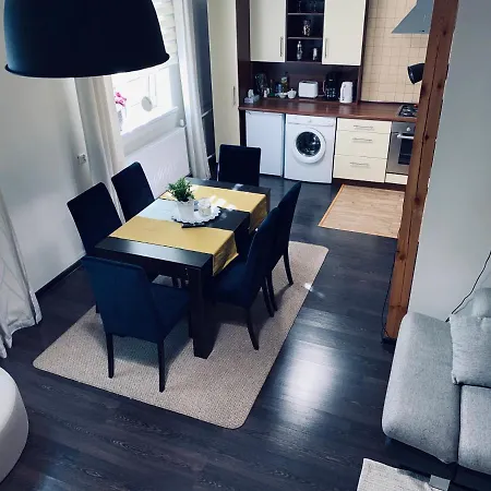 Apartament Antresola * オルシュティン